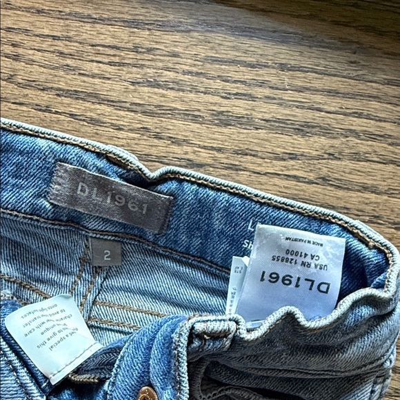 DL1961 Distressed Blue Jean Shorts 2T 18-24 months baby toddler kids - Picture 2 of 6